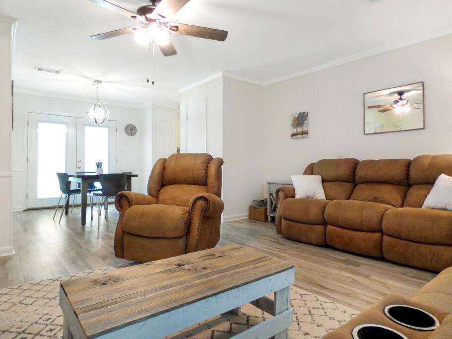 Turtle Creek 3/2 Close To Rez Brandon Bagian luar foto
